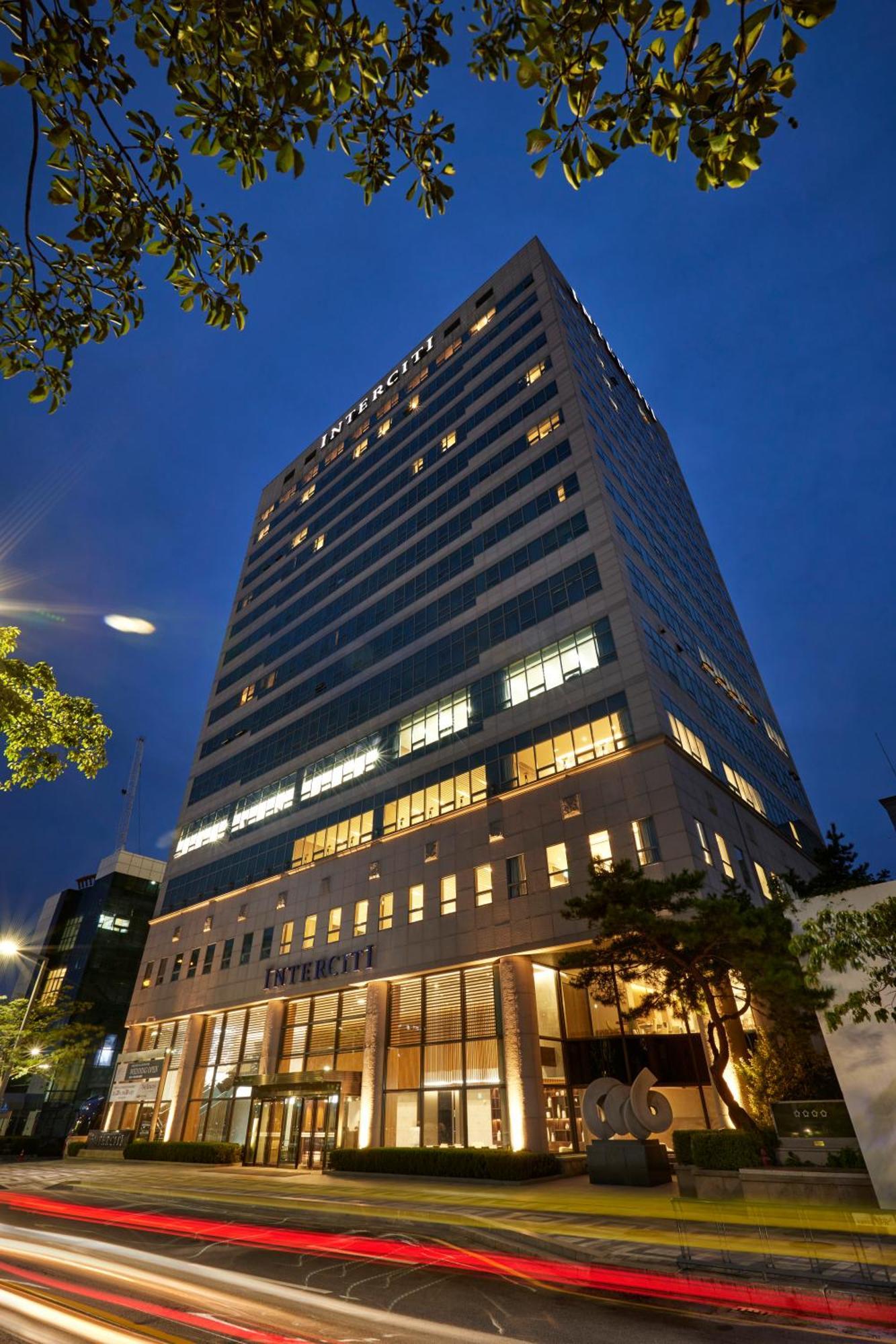 โรงแรมอินเตอร์ซิตี้ แทจ็อน ภายนอก รูปภาพ